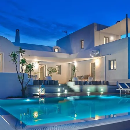Aleria Santorini *