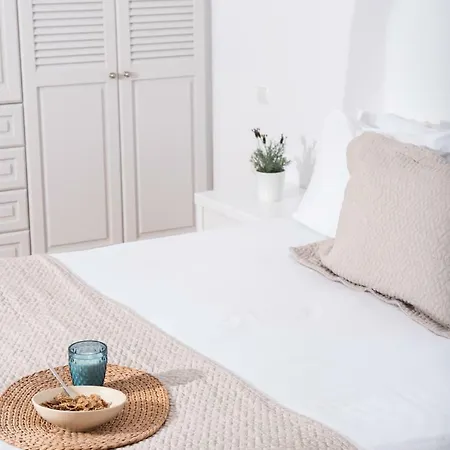 Aleria Santorini Вилла *